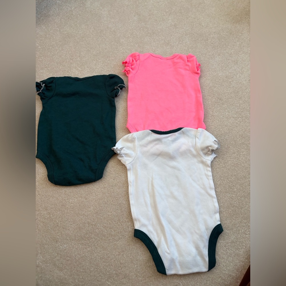 🌸5/$50🌸Gerber Baby Girls Eagles Bodysuit Set - Pink, White, Dark Green - Picture 2 of 3
